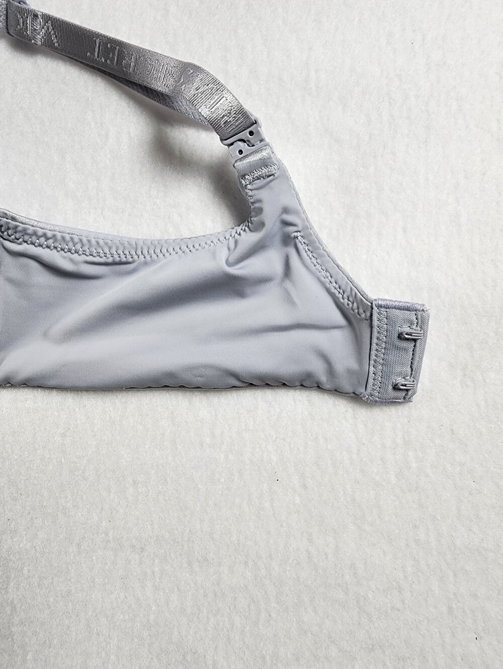 Victoria’s Secret 34D Wireless T-Shirt Bra Silver Metallic Stripe - Picture 15 of 15